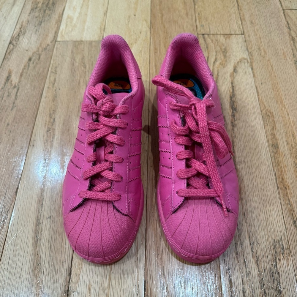 Adidas Pharrell Superstar Girls Size 4 Pink Athletic Leather Shoes Sneakers - Picture 4 of 9